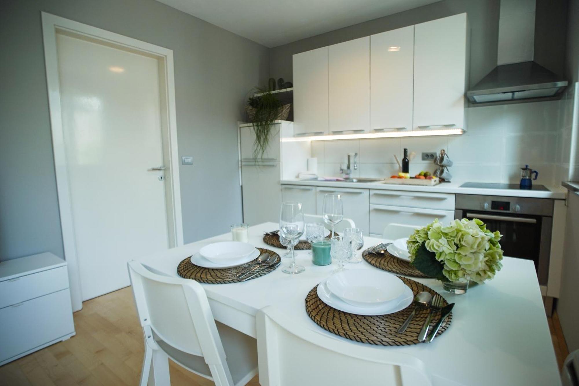 Elly Appartement Ankaran Buitenkant foto